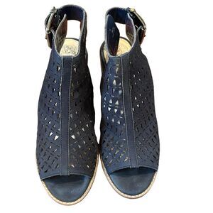 Vince Camoto Triana Mule in Navy- size 8
